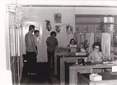 Tiszakécske posta felvételi dolgozói